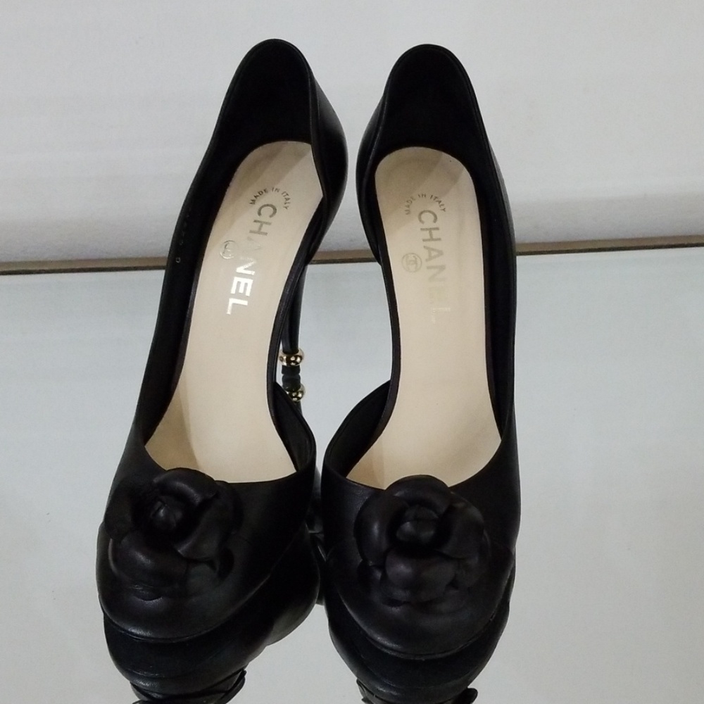 CHANEL Black Leather Camellia Peep-Toe Pumps - Picture 6 of 13